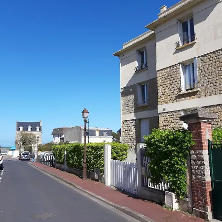 Les Embruns