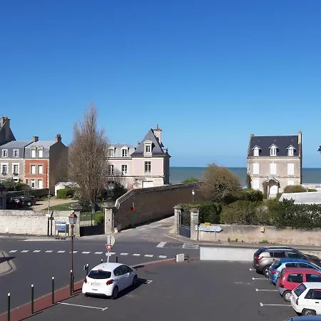 Les Embruns